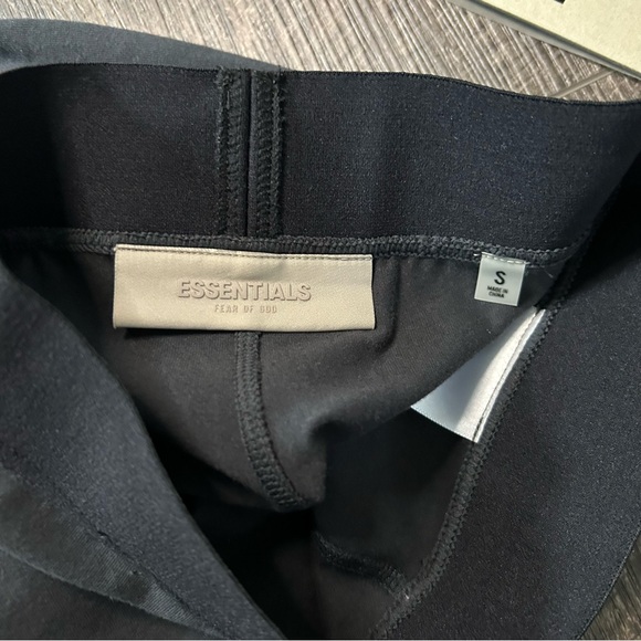 Essentials Fear Of God Women's Iron Sport Leggings - Picture 4 of 4